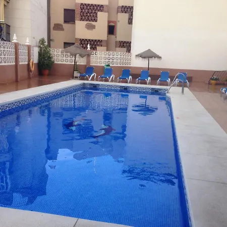 アパート 2 Bedroom 2 Bathroom In The Heart Of With Big Terrace And Free Parking Space Close To フエンヒロラ