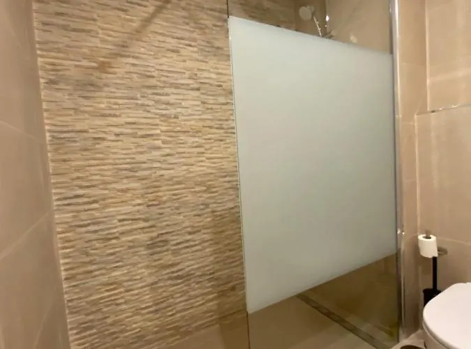 2 Bedroom 2 Bathroom In The Heart Of With Big Terrace And Free Parking Space Close To דירה *