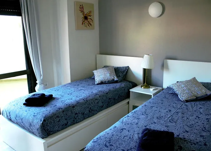 דירה 2 Bedroom 2 Bathroom In The Heart Of With Big Terrace And Free Parking Space Close To פואנגירולה