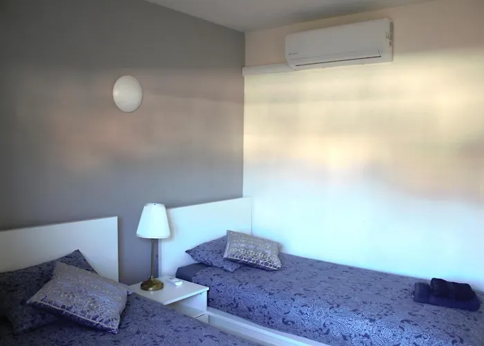 דירה 2 Bedroom 2 Bathroom In The Heart Of With Big Terrace And Free Parking Space Close To