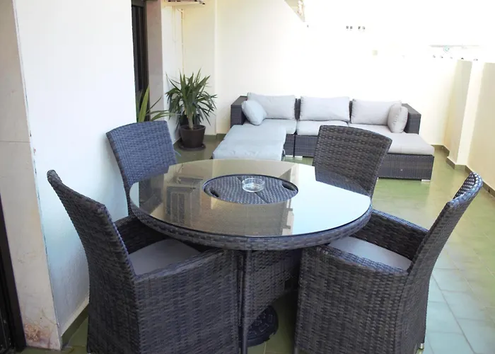 2 Bedroom 2 Bathroom In The Heart Of With Big Terrace And Free Parking Space Close To Apartamento Fuengirola